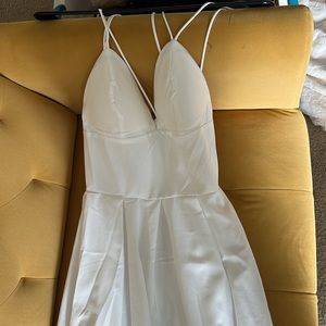 Elegant white dress - S